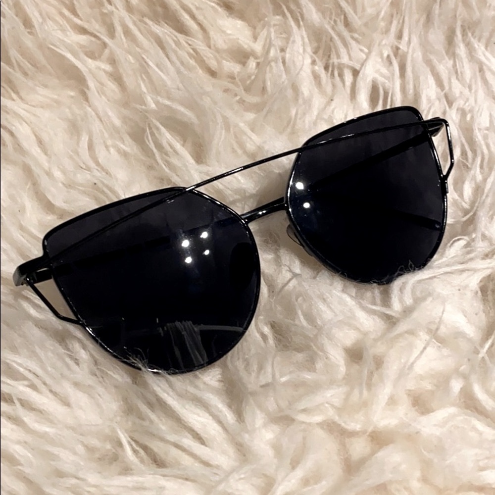 Black fashion sunglasses